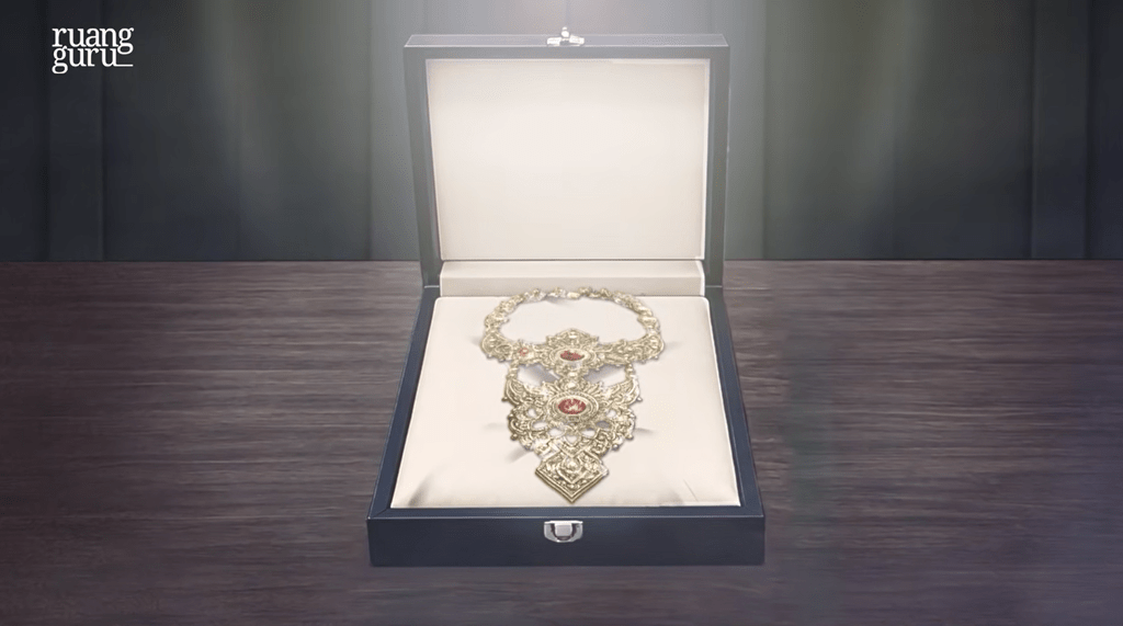 museum suspect - game coc season 3 episode 12