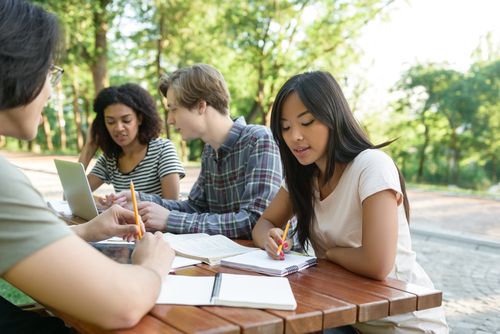 Forum Group Discussion - English Academy