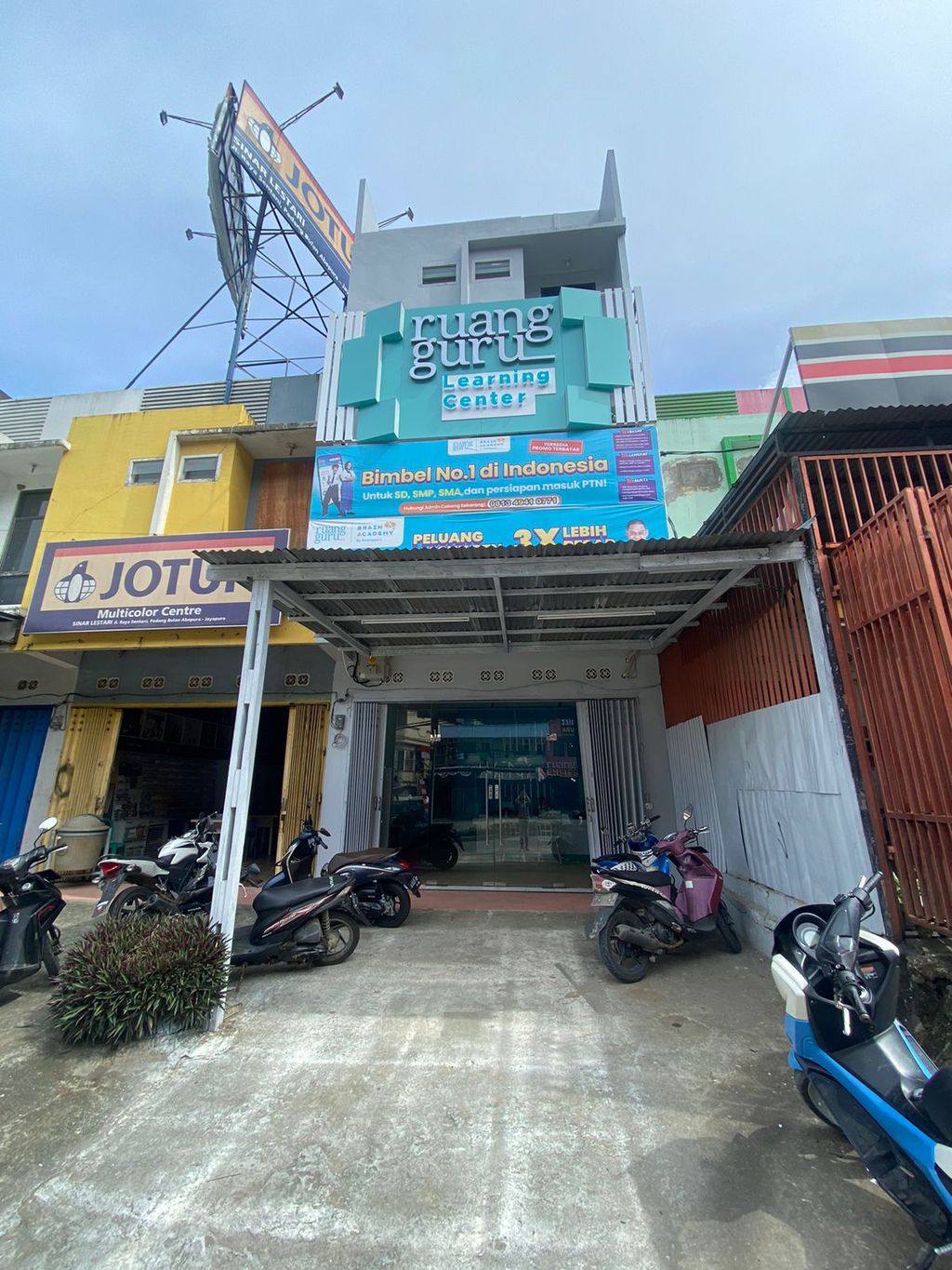Jayapura bagian depan