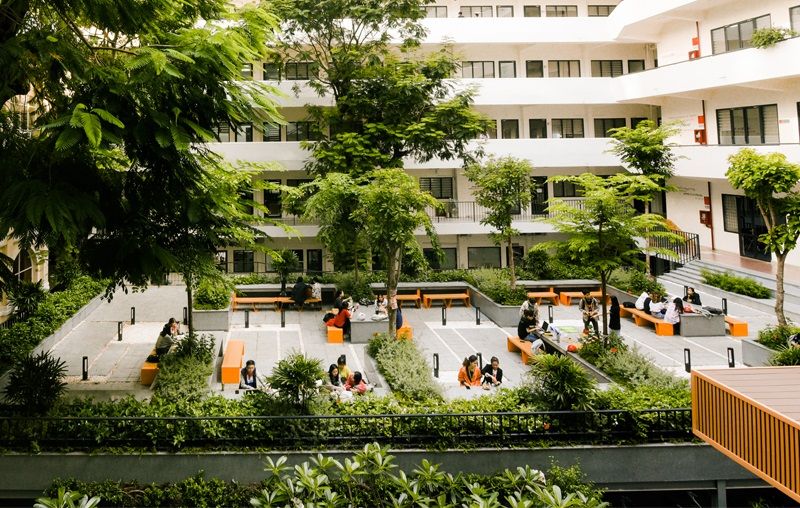 UEH university vietnam