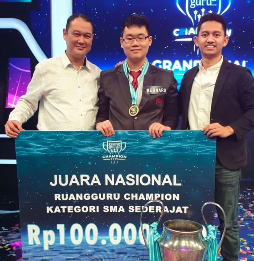 Profil Bernard - Peserta CoC Season 2 yang Menang Ruangguru Champion Kategori SMA Sederajat