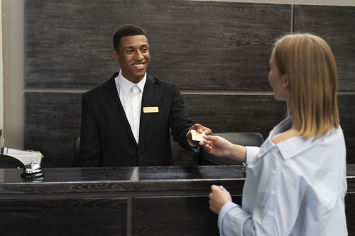 Istilah hotel dalam bahasa inggris